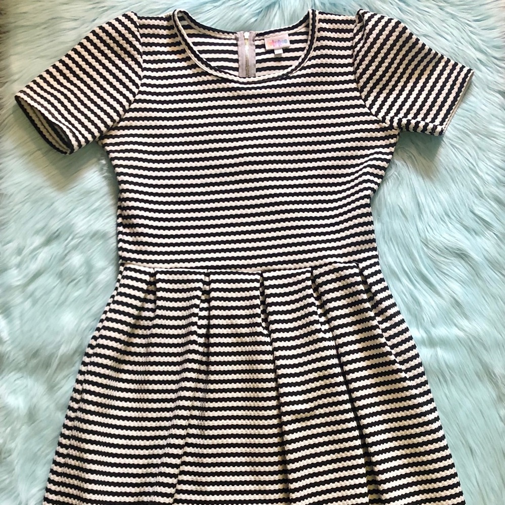Sz. Lg.~Striped LuLaRoe Dress